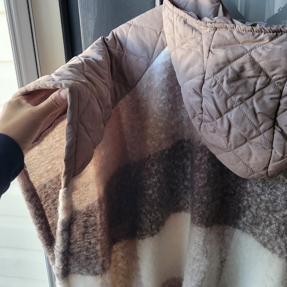 Women's Plaid Zip Poncho Sweater L-XL Hood Tan/Brown NWOT Cozy Light Weight - Picture 8 of 10